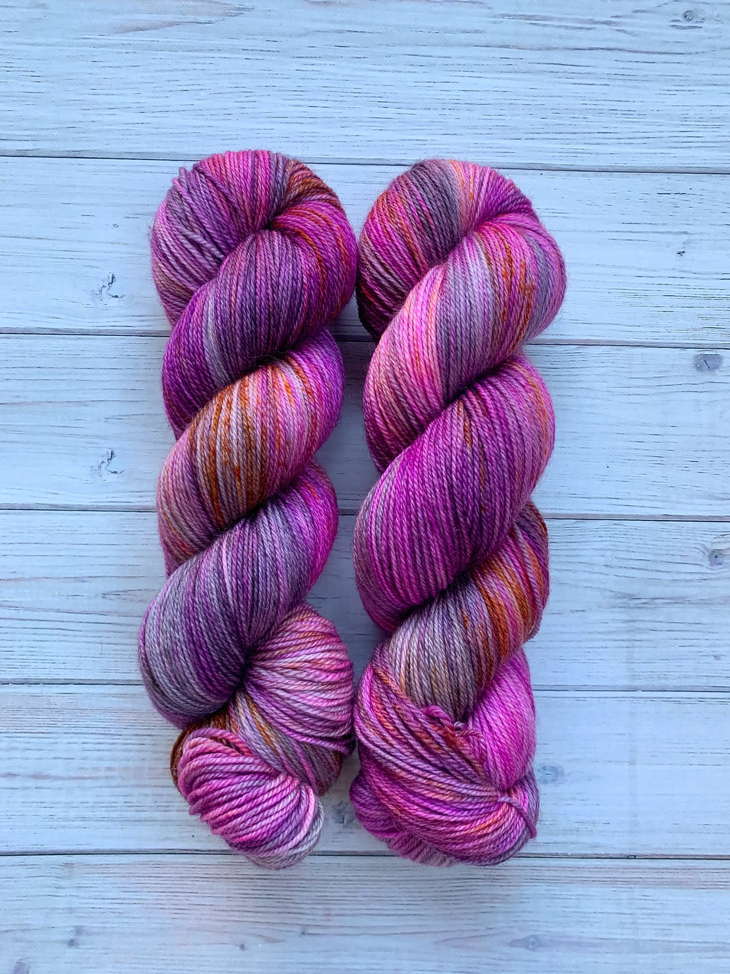 INEFFABLE - NUNDLE SOCK
