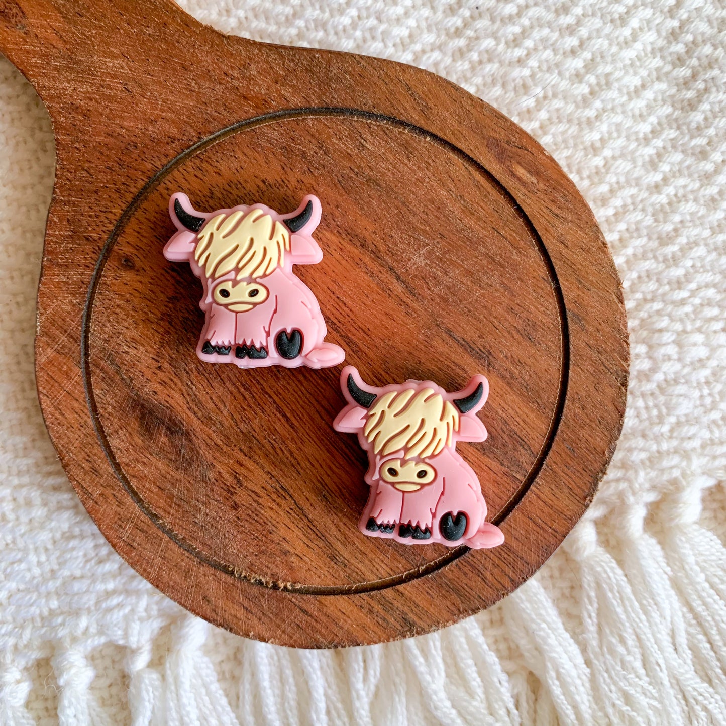 HIGHLAND COW NEEDLE STOPPERS - 3 COLOURS