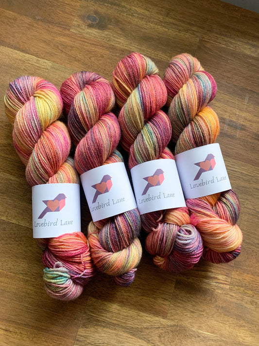 NURI IN JUNE - NUNDLE SOCK