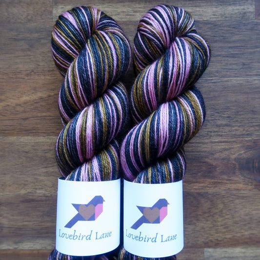 KRISTIN SELF STRIPING - NUNDLE SOCK