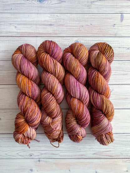 PLUM - MERINO SOCK