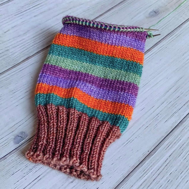 LOUIS MAJORELLE SETTEE SELF STRIPING OOPSIE - NUNDLE SOCK